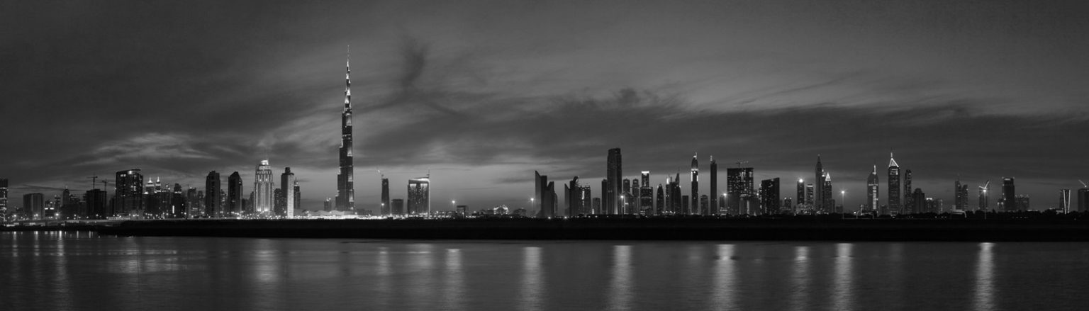 Линия горизонта Дубая ночью